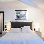 Apartment With Terrace Near Invalides