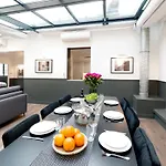 LivinParis - Luxury AC 3 Bedrooms Le Marais I