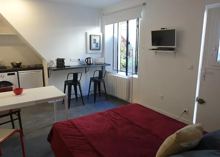 Cite Pilleux - Cozy Apartment In A Private Lane