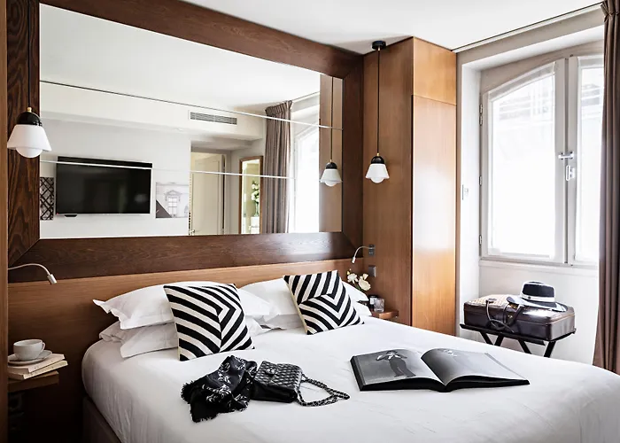 Holiday Inn Paris Palais De L\'Elysee By Ihg