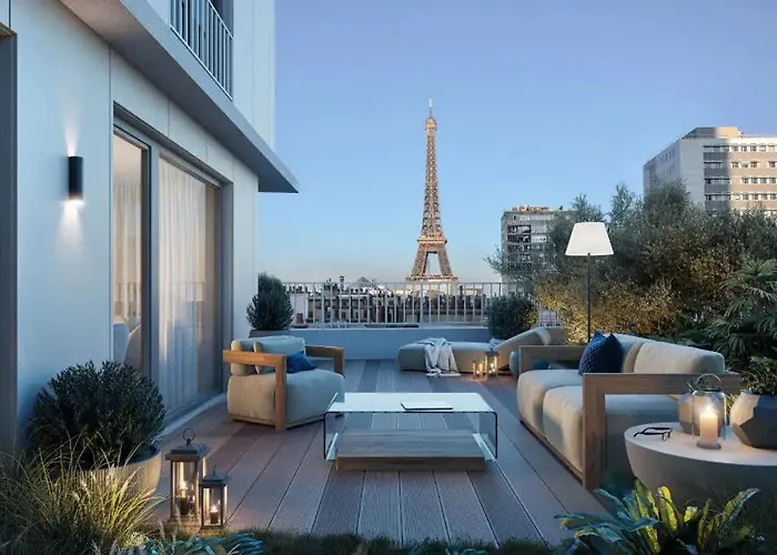 Luxury Apartment Eiffel Tower In Paris