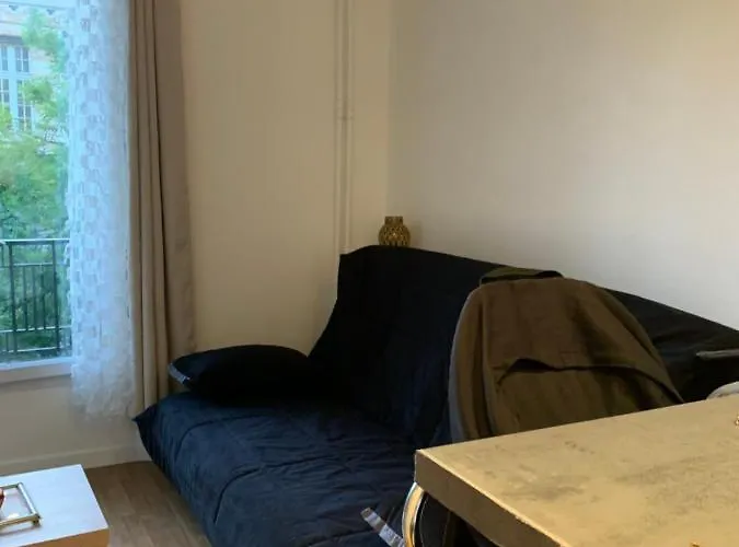Studio Renovated In The Heart Of Paris