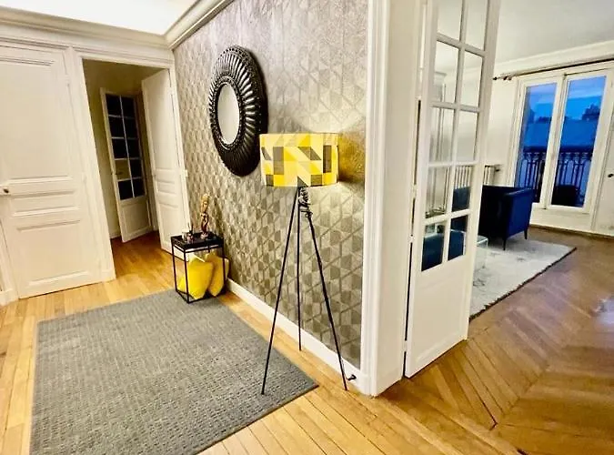 Appartement Luxe, Vue Tour Eiffel Ac 5 Ou 6 P