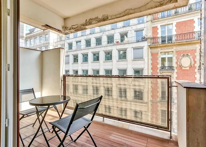 Appartement Quartier Arc De Triomphe Free Netflix