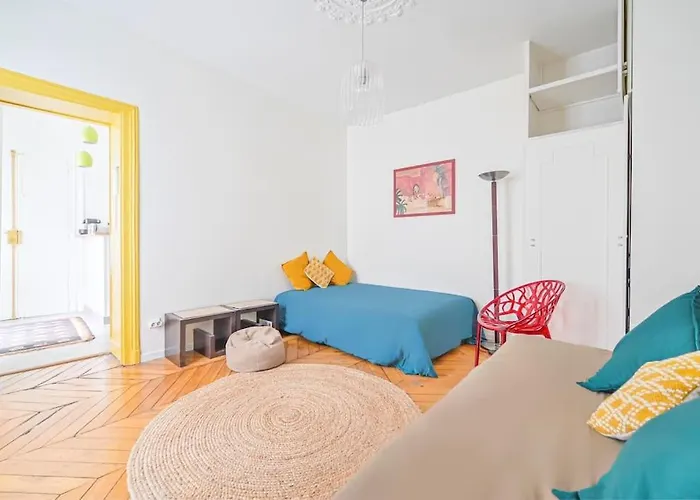 Radiant Flat - Spacious Studio Apartment - Marais