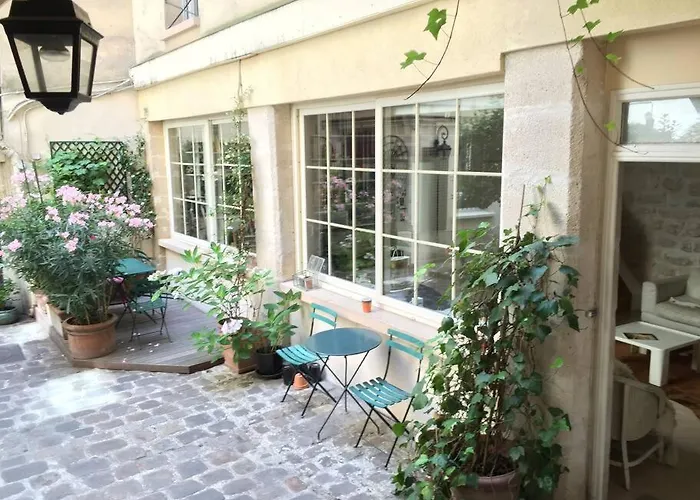 Duplex Sur 2 Etages - Le Marais - Paris Centre