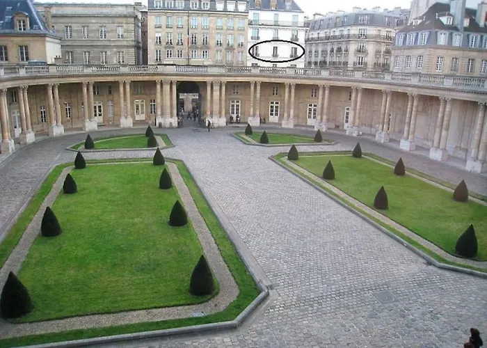 Le Marais, Fantastic View On Archives Nationales