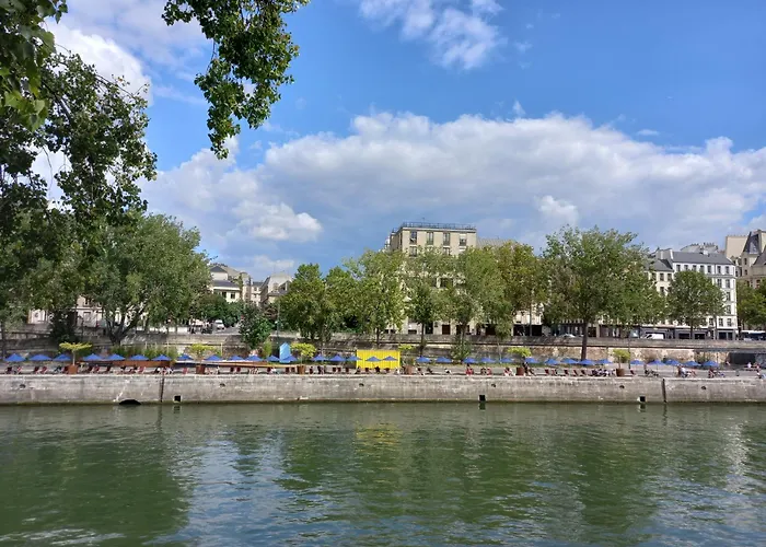 Ile Saint-Louis Glamorous Flat