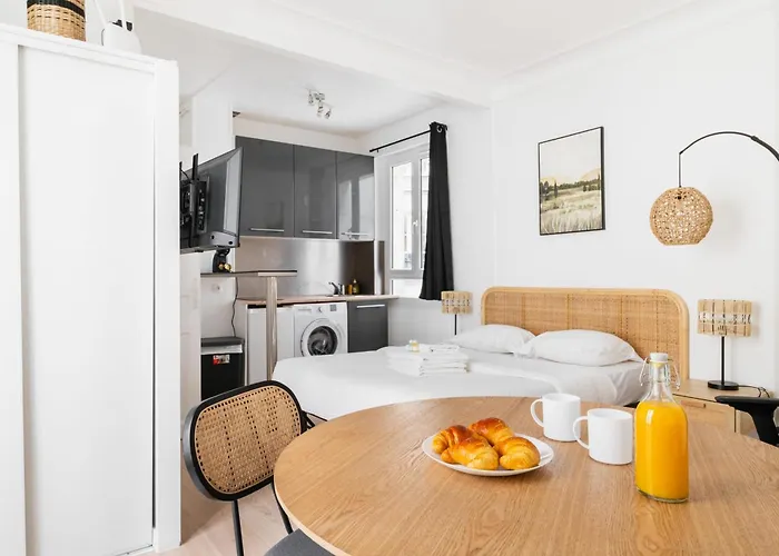 Studio Elegant Charme Intemporel - Paris 18 - 2P