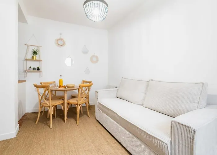 Jolie 2 Pieces 35M2 Bien Equipee 4P - Paris 20 - Flat-Guest