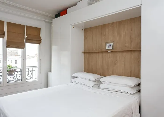 High Standing Studio Paris 17