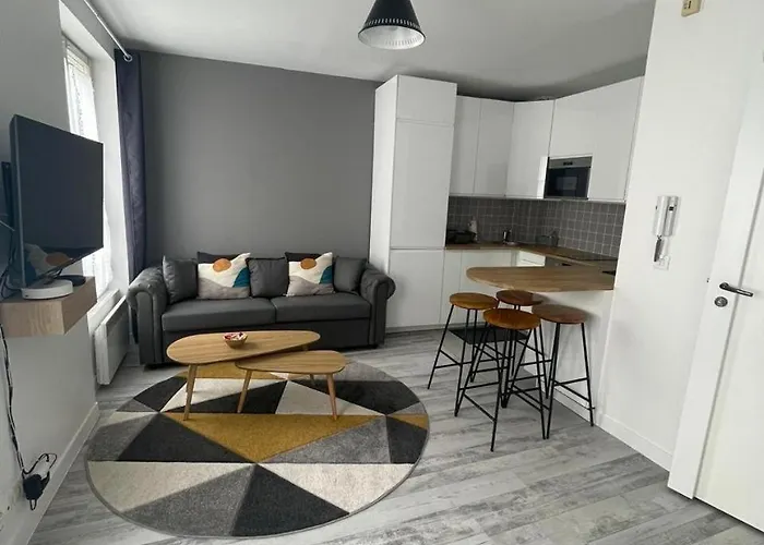 Montmartre Sacre Coeur Appartement Refait A Neuf Paris 18Eme - 4 P