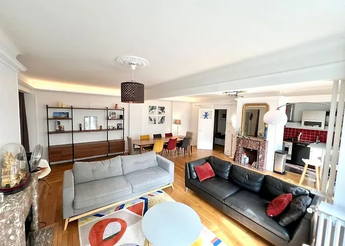 Grand Appartement Dans Paris 8 Couchages