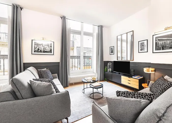 Livinparis Luxury Ac 3 Bedrooms Le Louvre II