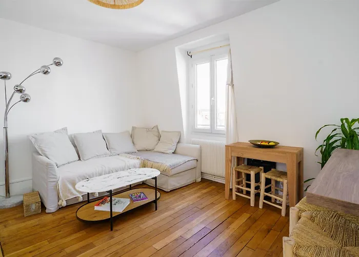 Bright & Serene 1Bd Retreat Canal Saint-Martin