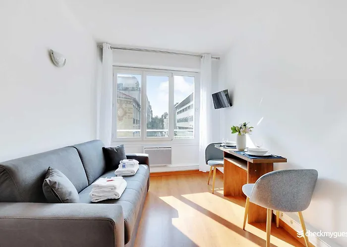 Charming Studio - 2P - Near Convention