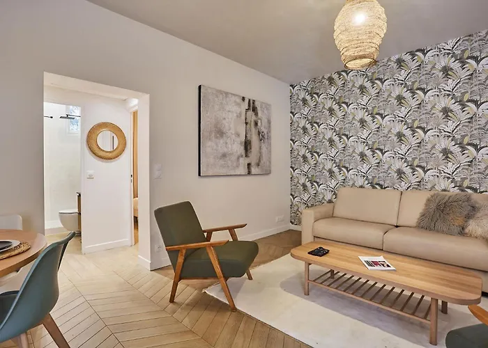 Sublime Flat Paris Bois De Vincennes By Studio Prestige