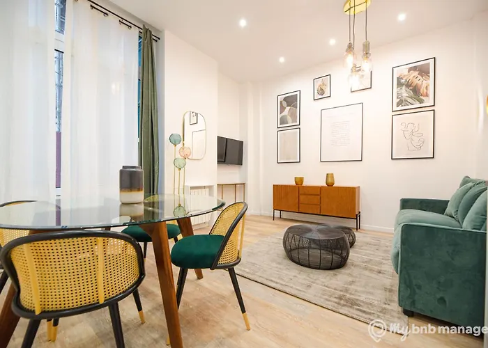 Cia - Flat On Rue La Fayette