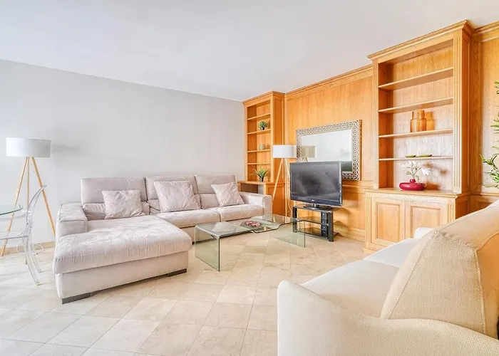 Spacious & Cozy Apartment - Trocadero Passy