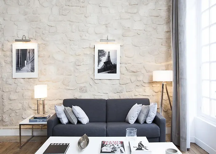 Livinparis - Luxury 2 Bedrooms Le Marais I