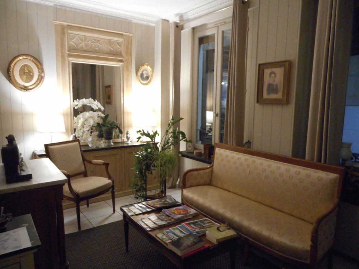 Hotel De L'avre 3*