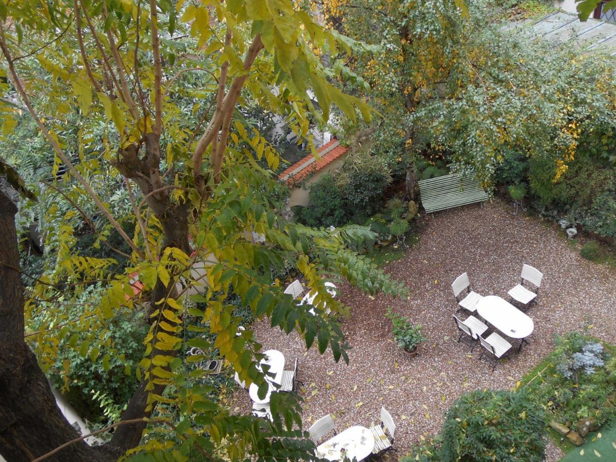 De L'avre Hotel