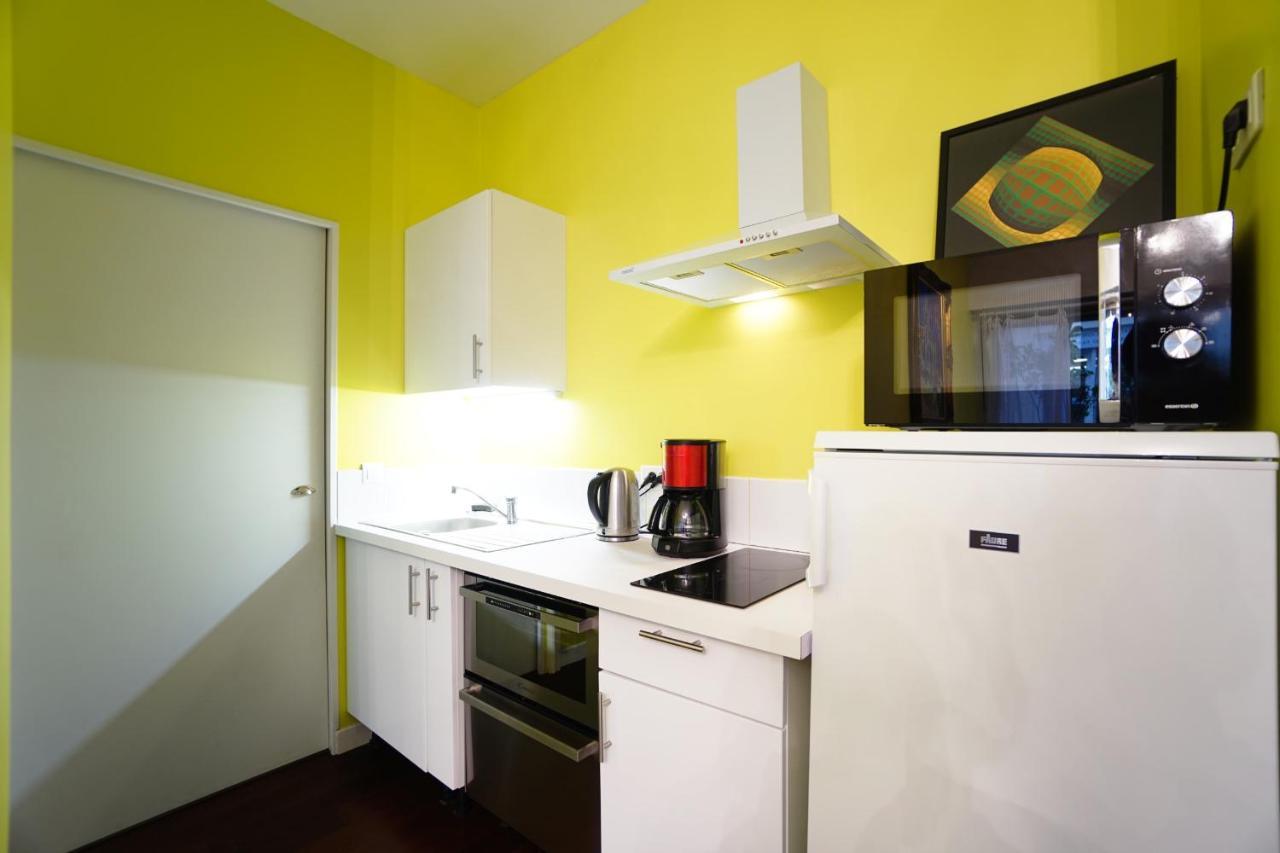 Colored Appt To Beaugrenelle Apartment