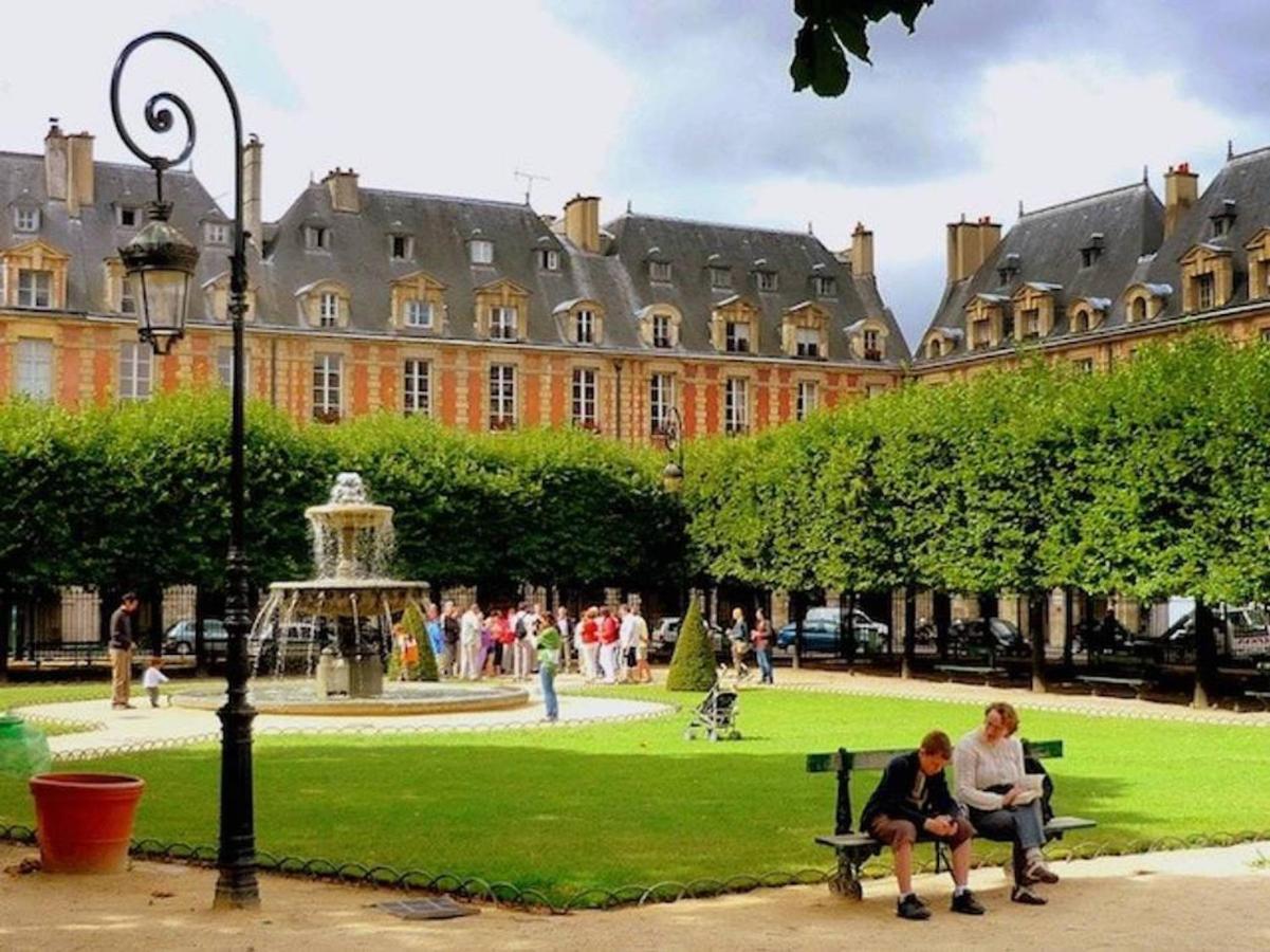Remodeled Parisian Apartment Paris