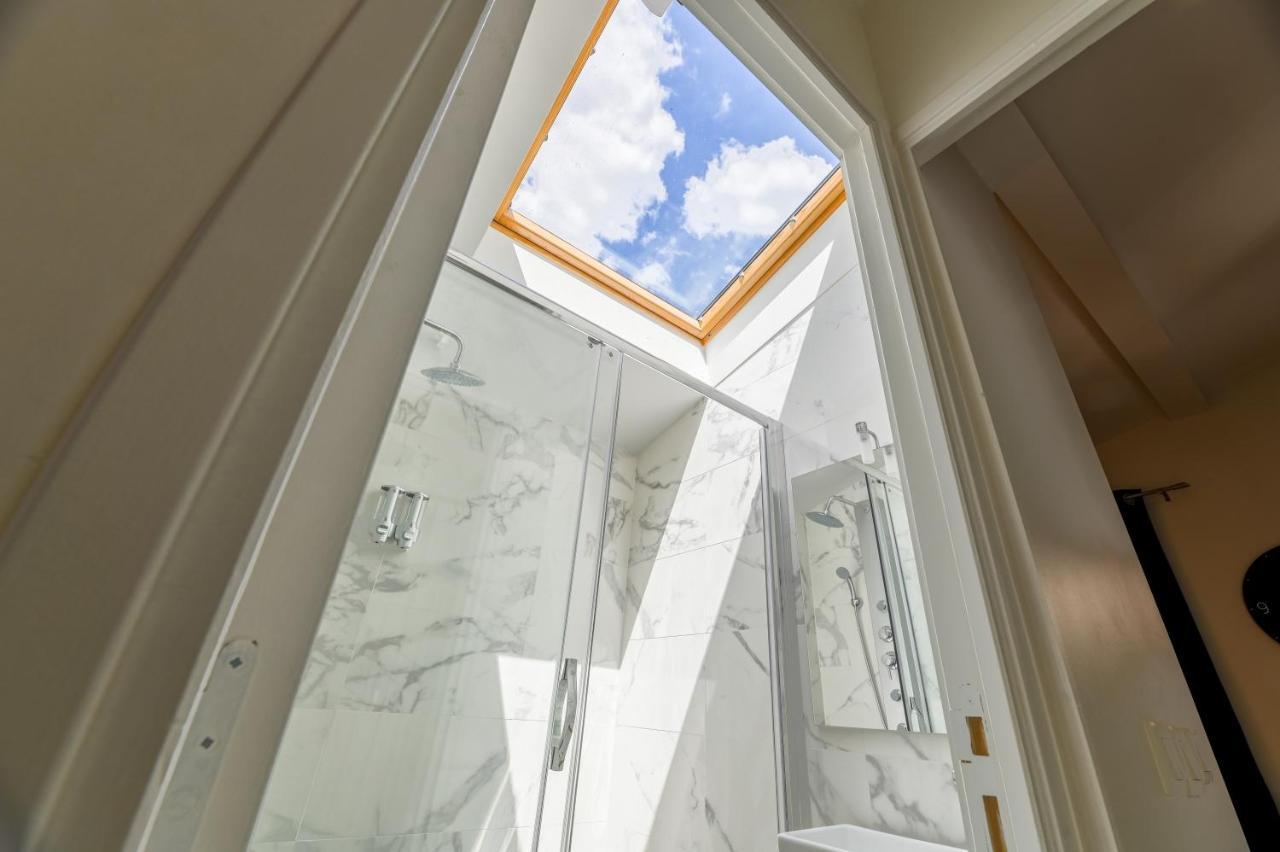 Poncelet Apartment