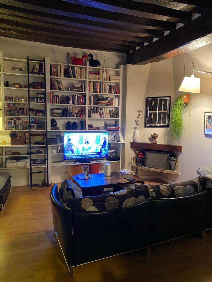 With Terrace In Center - Montorgueil District Appartement *