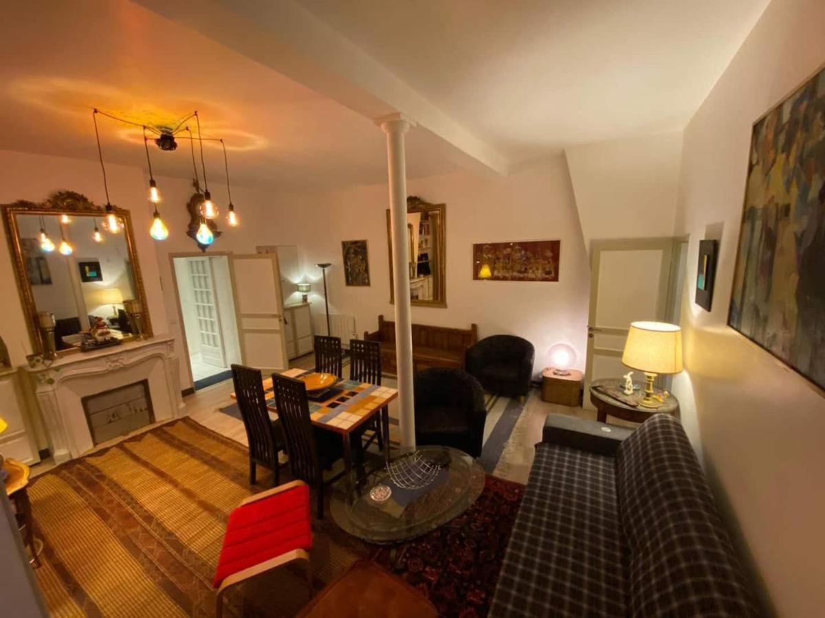 Romantic In Apartment *