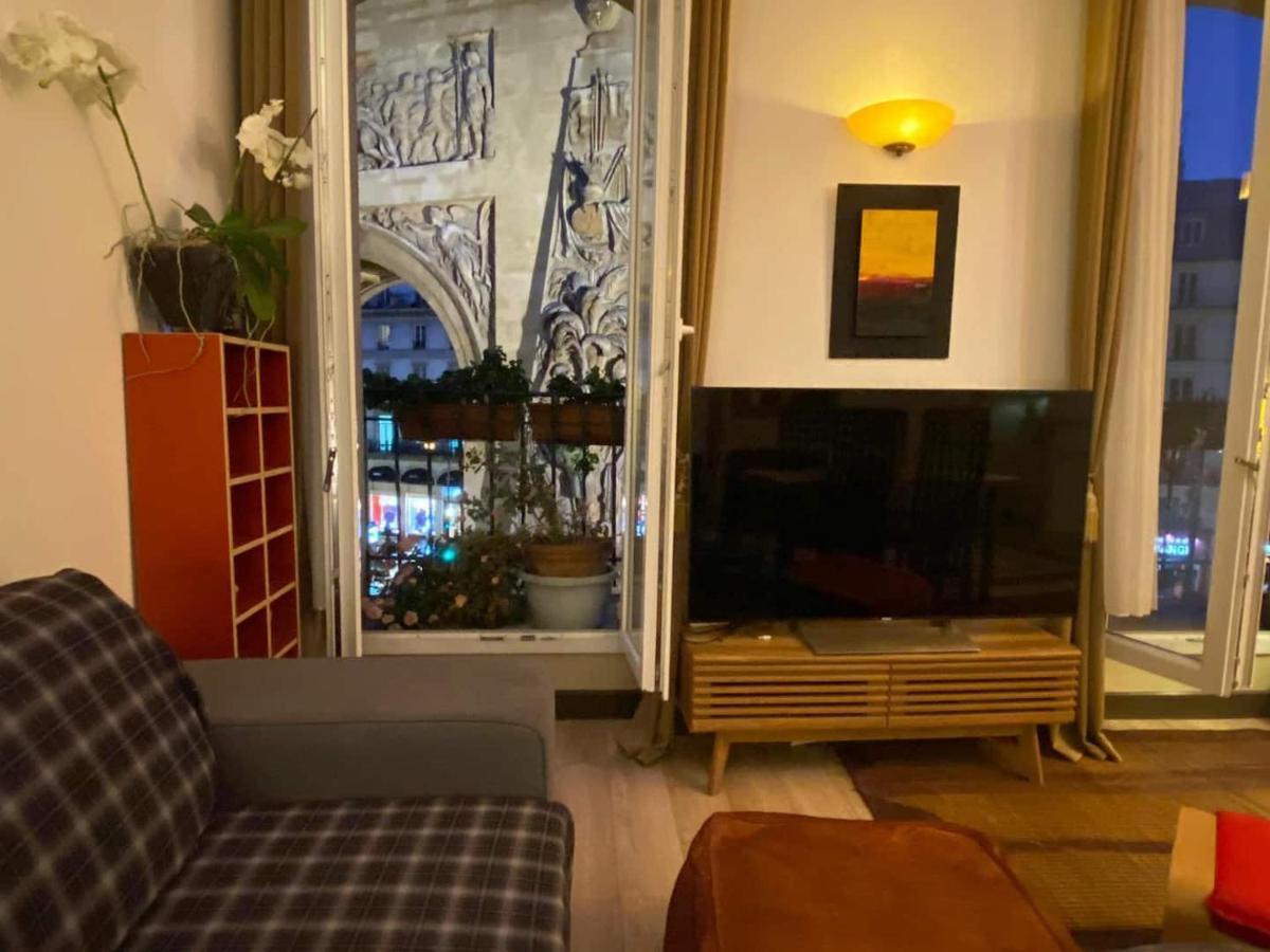Apartment Romantic In Paris