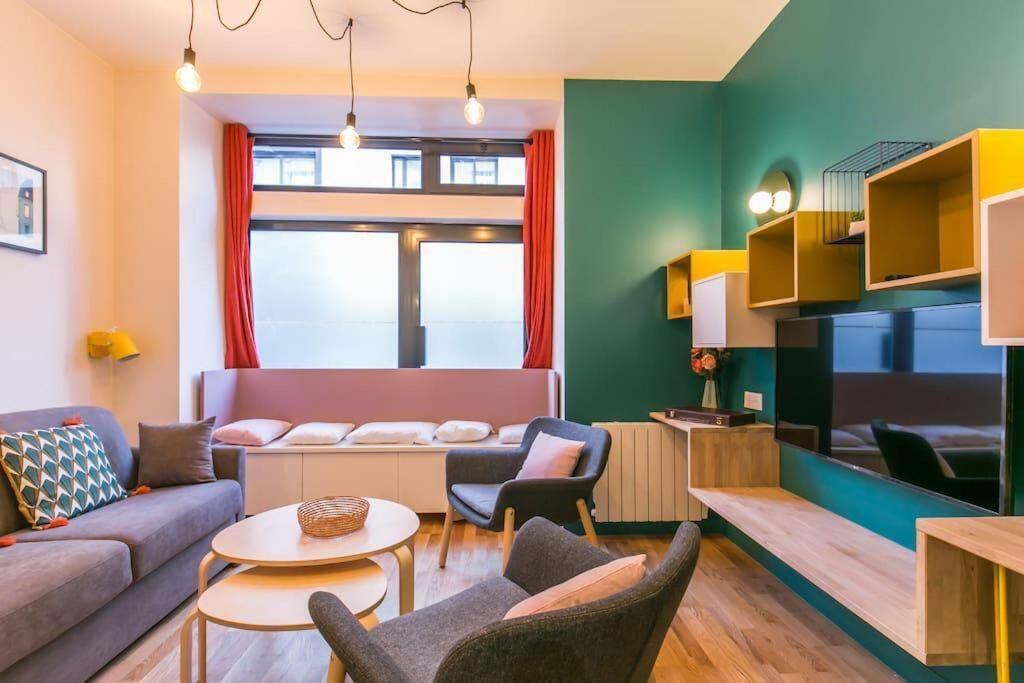 Apartment New And Cosy In Heart Of Paris, 12e, 4pers