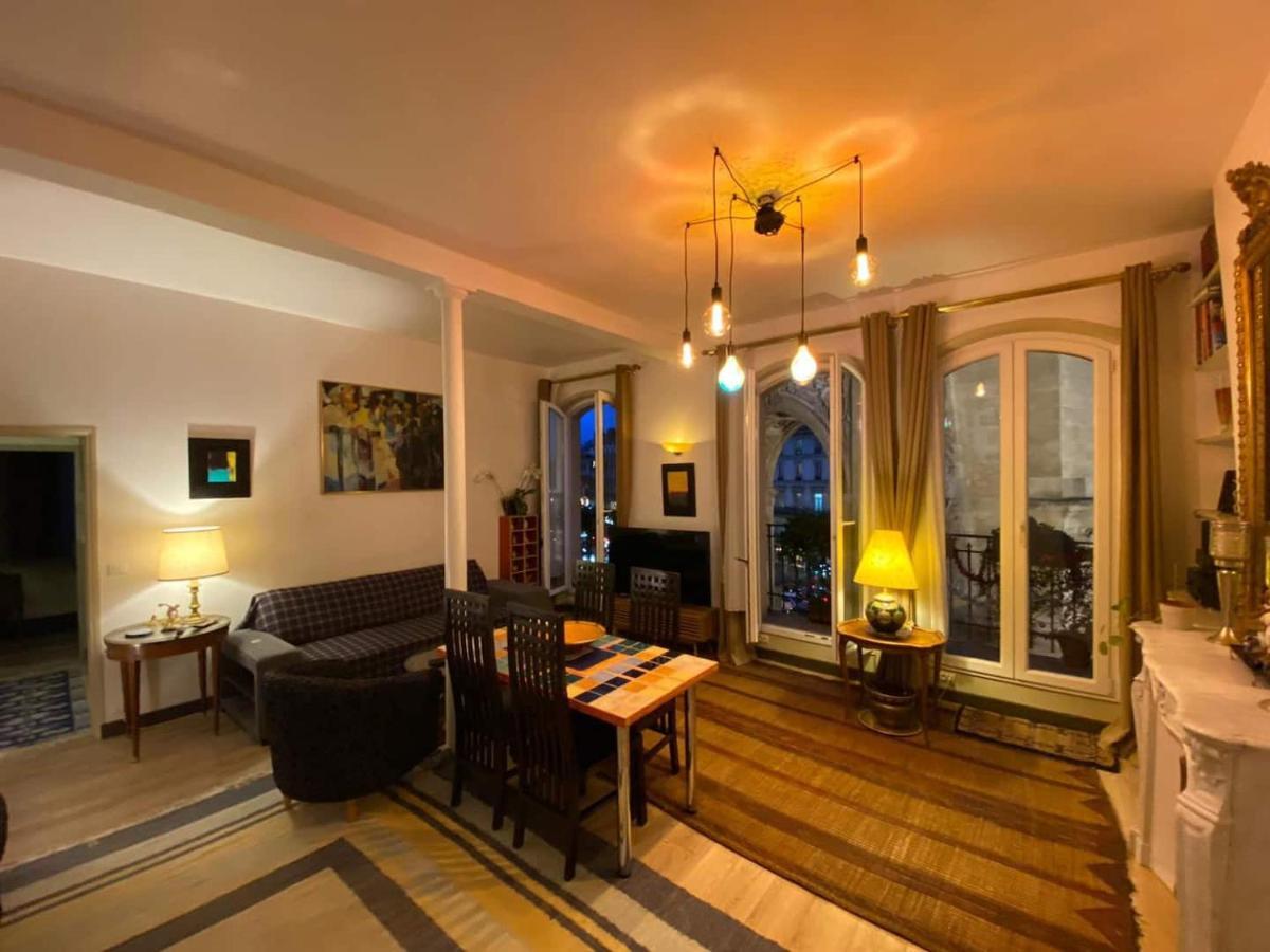 Apartment Romantic In *