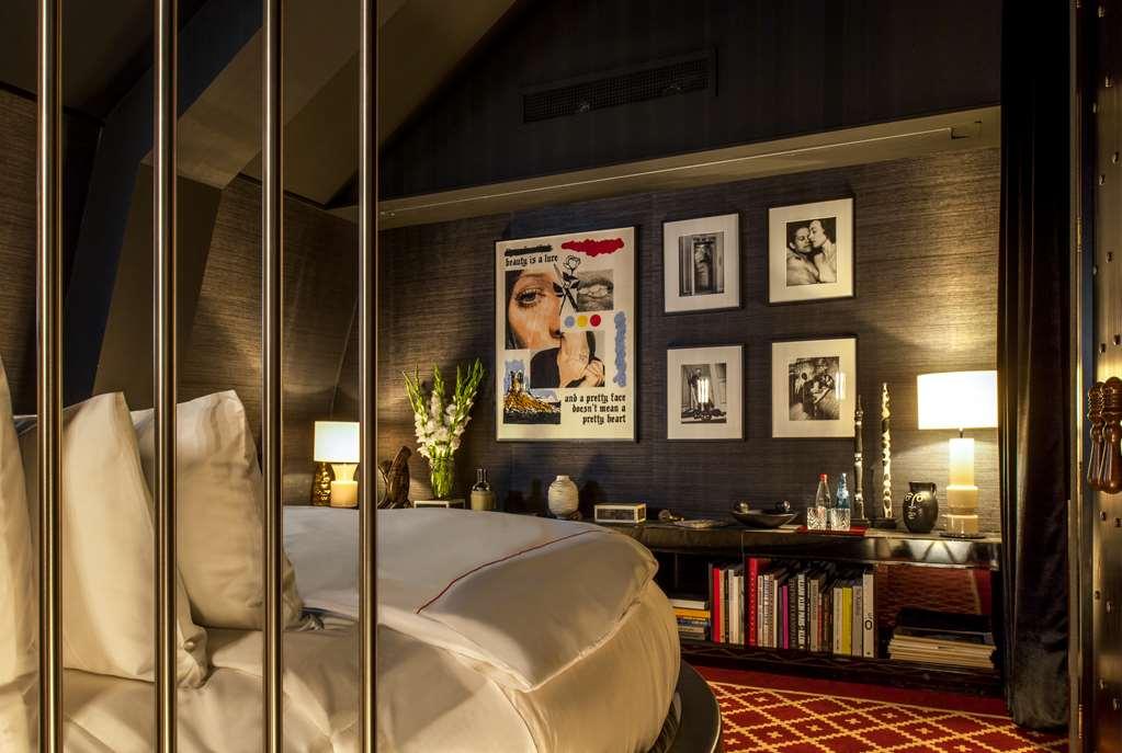 Experimental Marais Hotel 5*