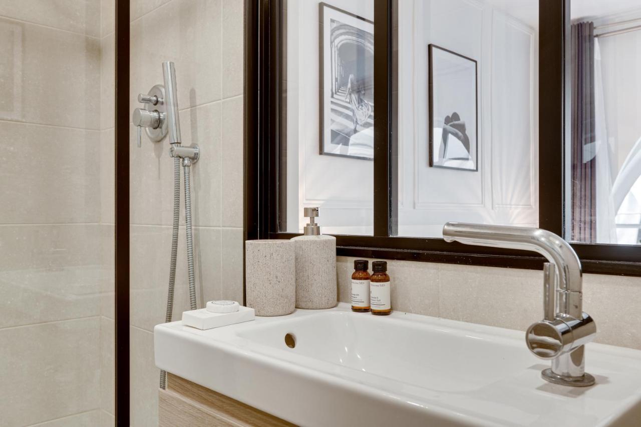 Apartment Stunning Historical Parisian Flat - Louvre Area