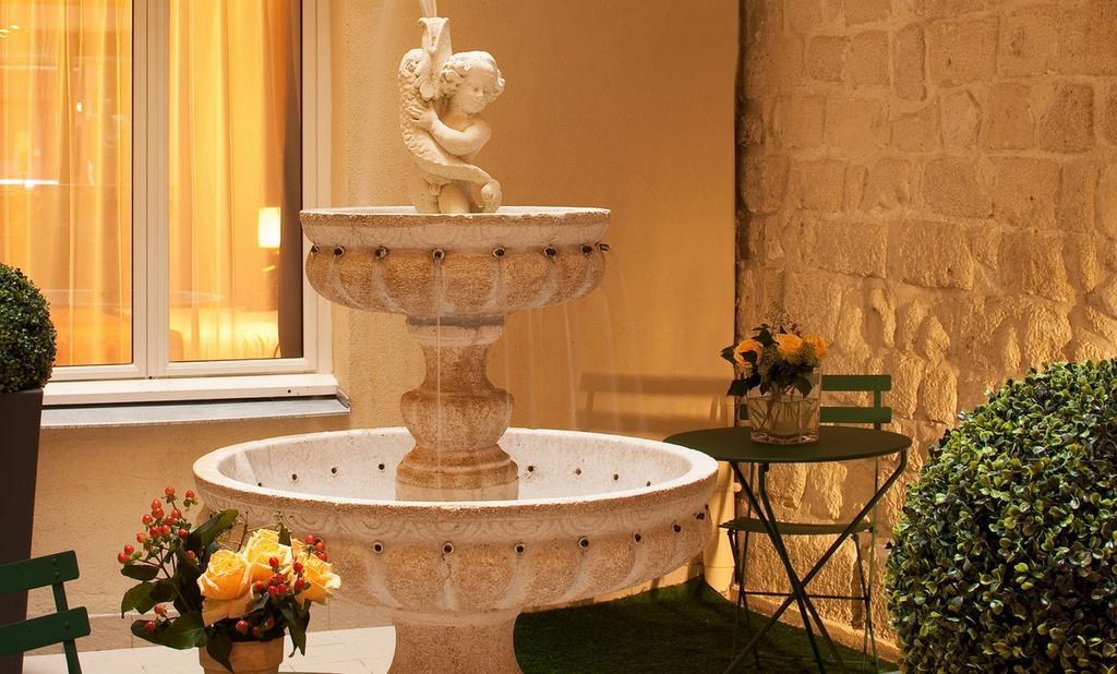 Saint Honoré Hotel Paris