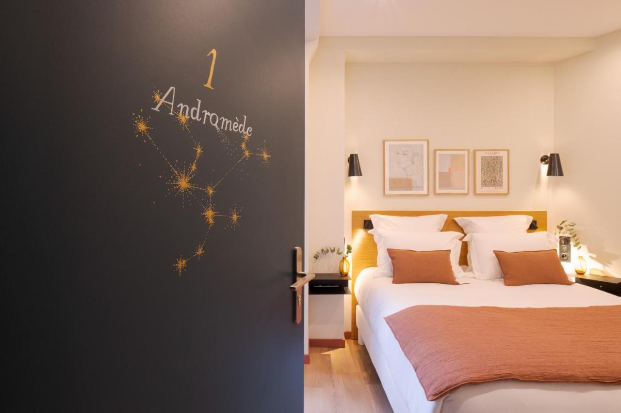 Tinah Paris, Aboukir Hotel *