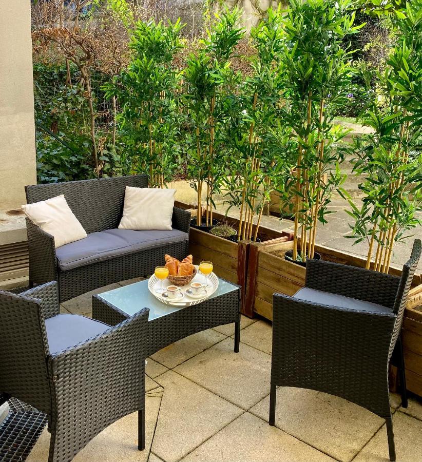 1607b - Wonderful With Terrace On Garden Appartement