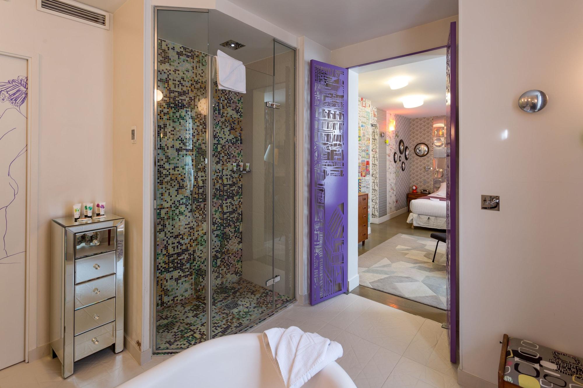 Crayon Hotel Paris
