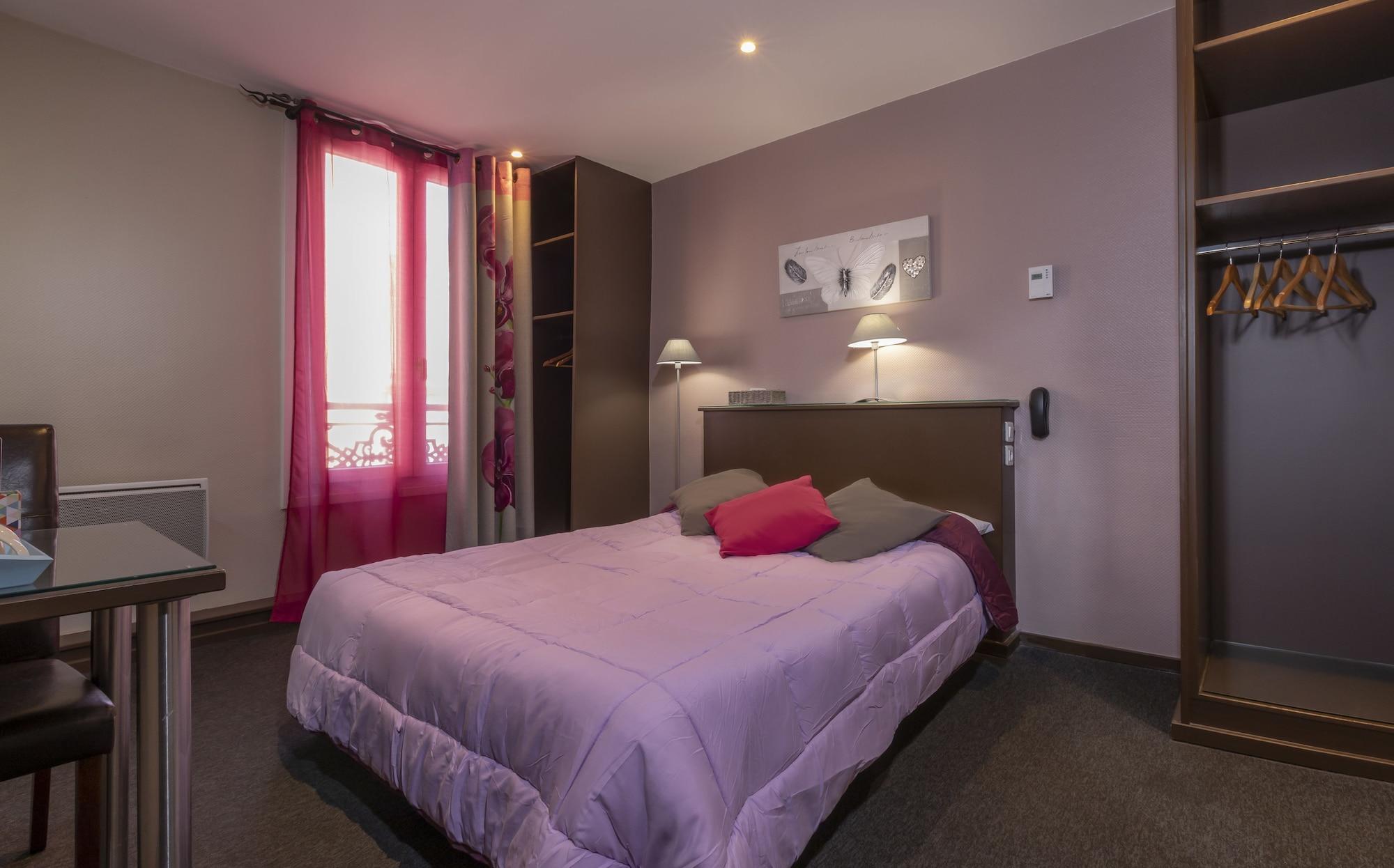 Montsouris Orleans Hotel *
