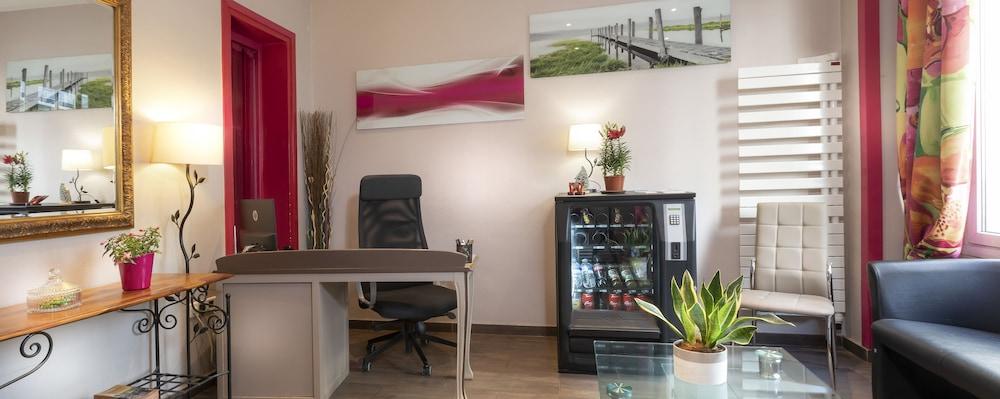Hotel Montsouris Orleans