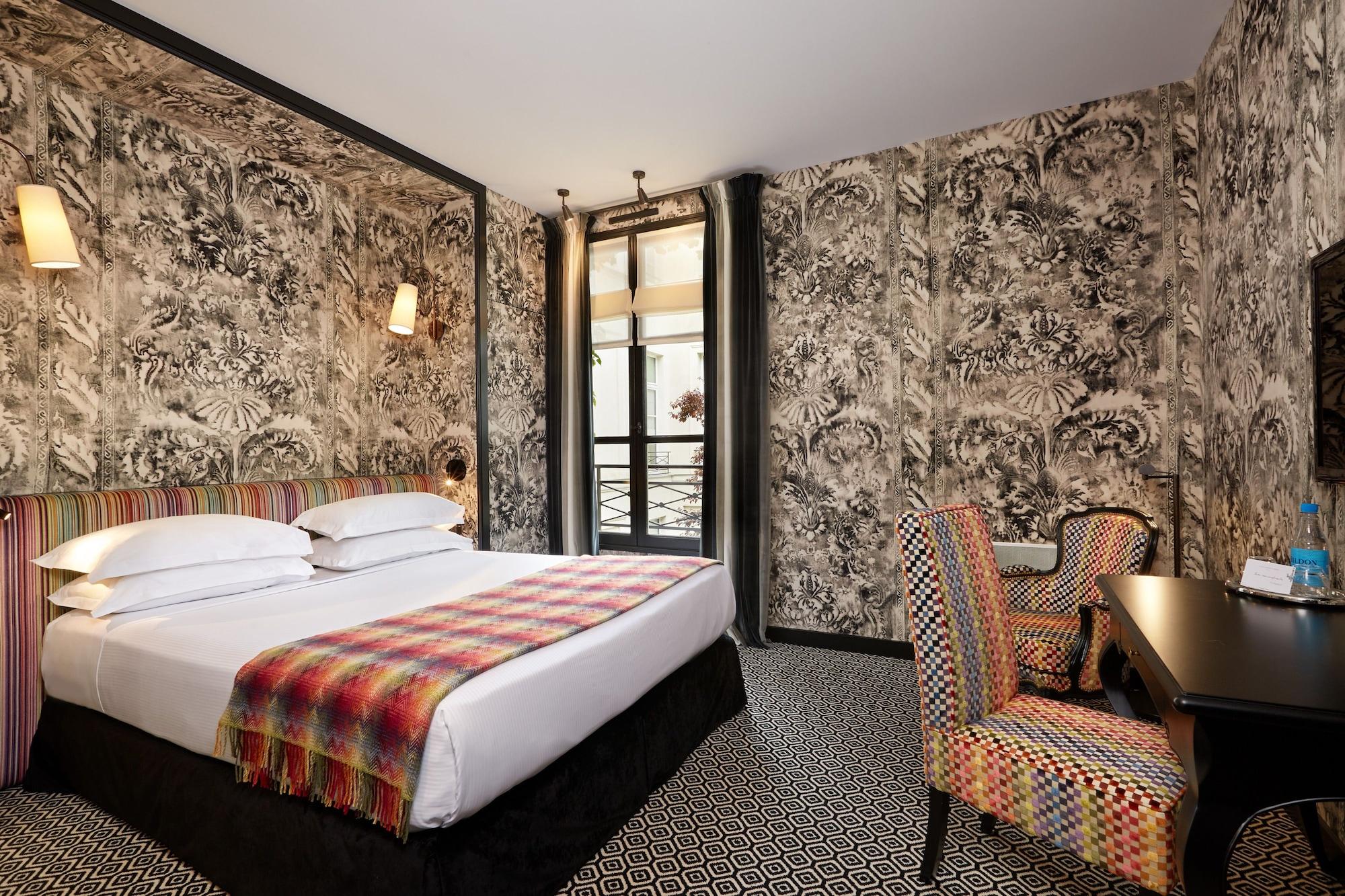 Hotel Le Pavillon De La Reine & Spa, Place Des Vosges 5*
