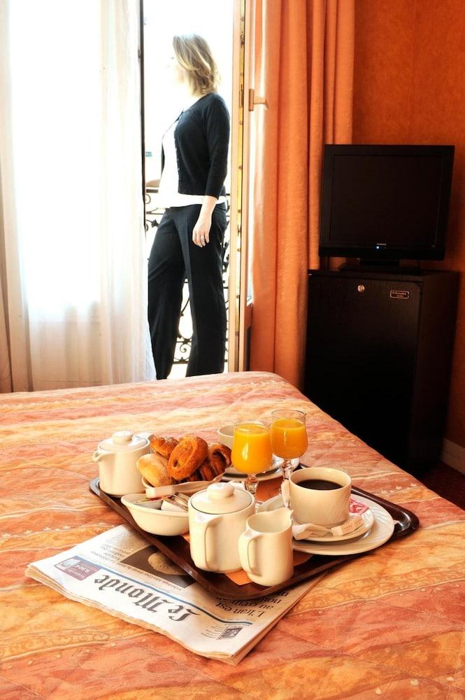 Auriane Porte De Versailles Hotel 2*