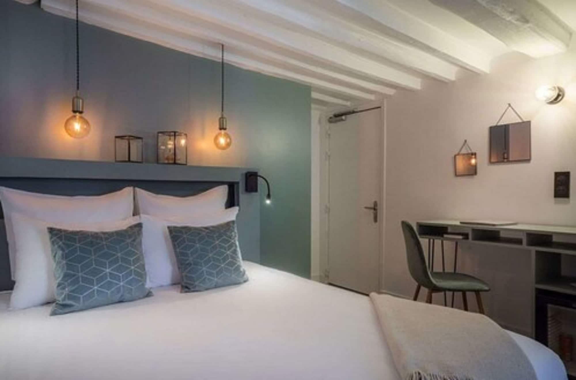 Royal Opéra Hotel Paris
