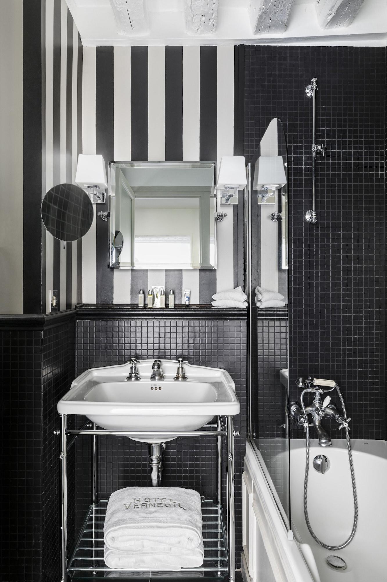 Hotel Verneuil Saint Germain 4*