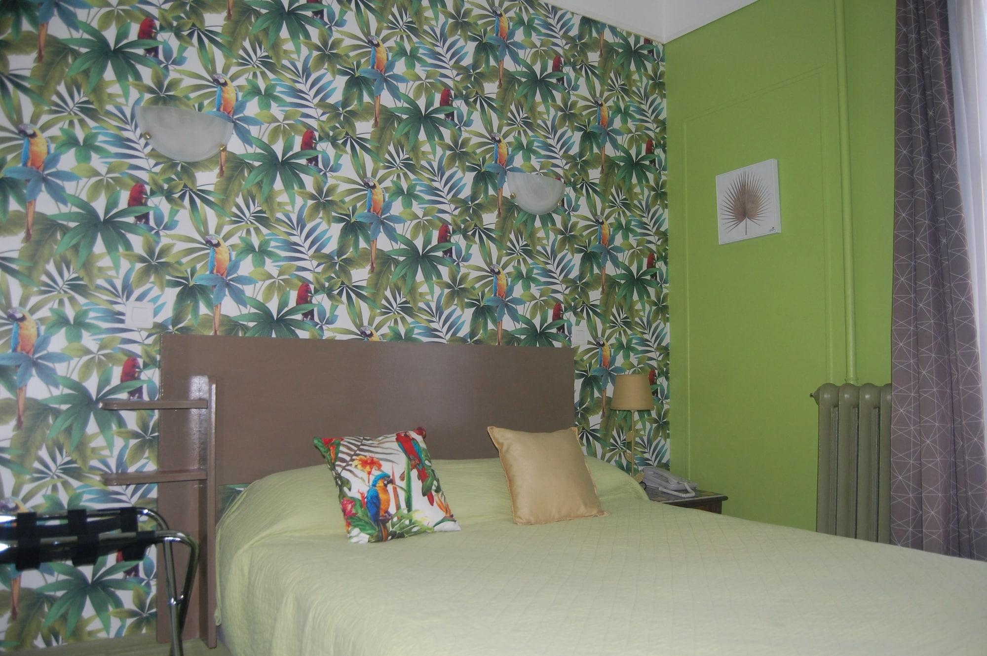 Jean Bart Hotel 2*