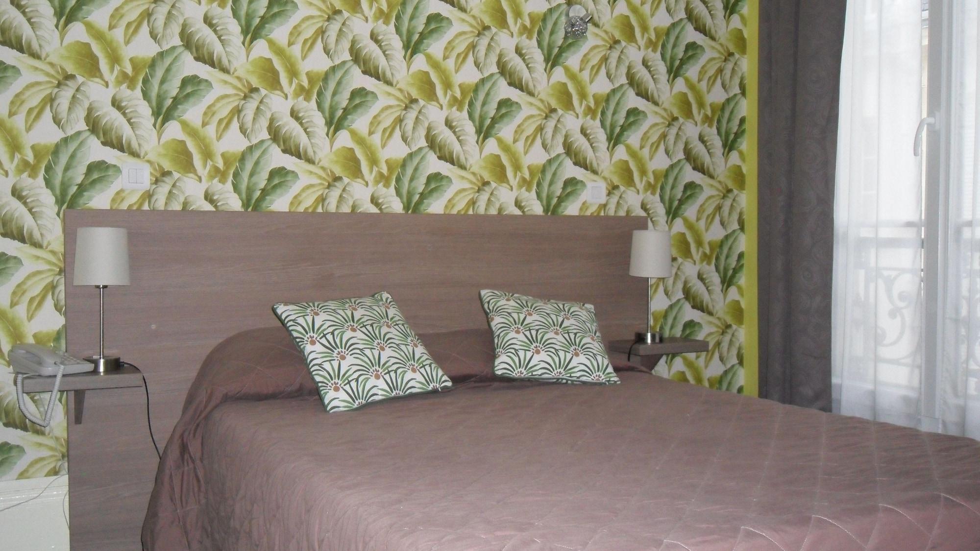 Jean Bart Hotel 2*
