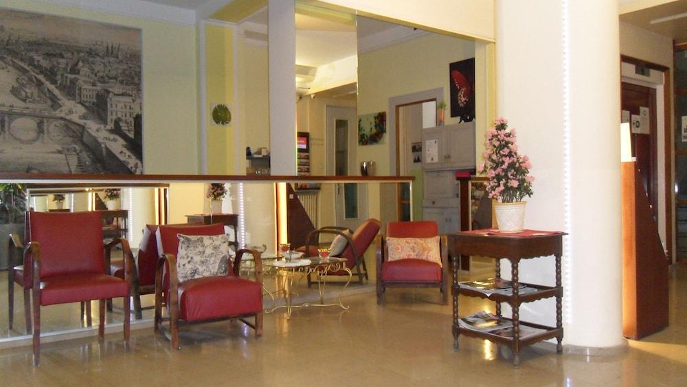 Hotel Jean Bart 2*
