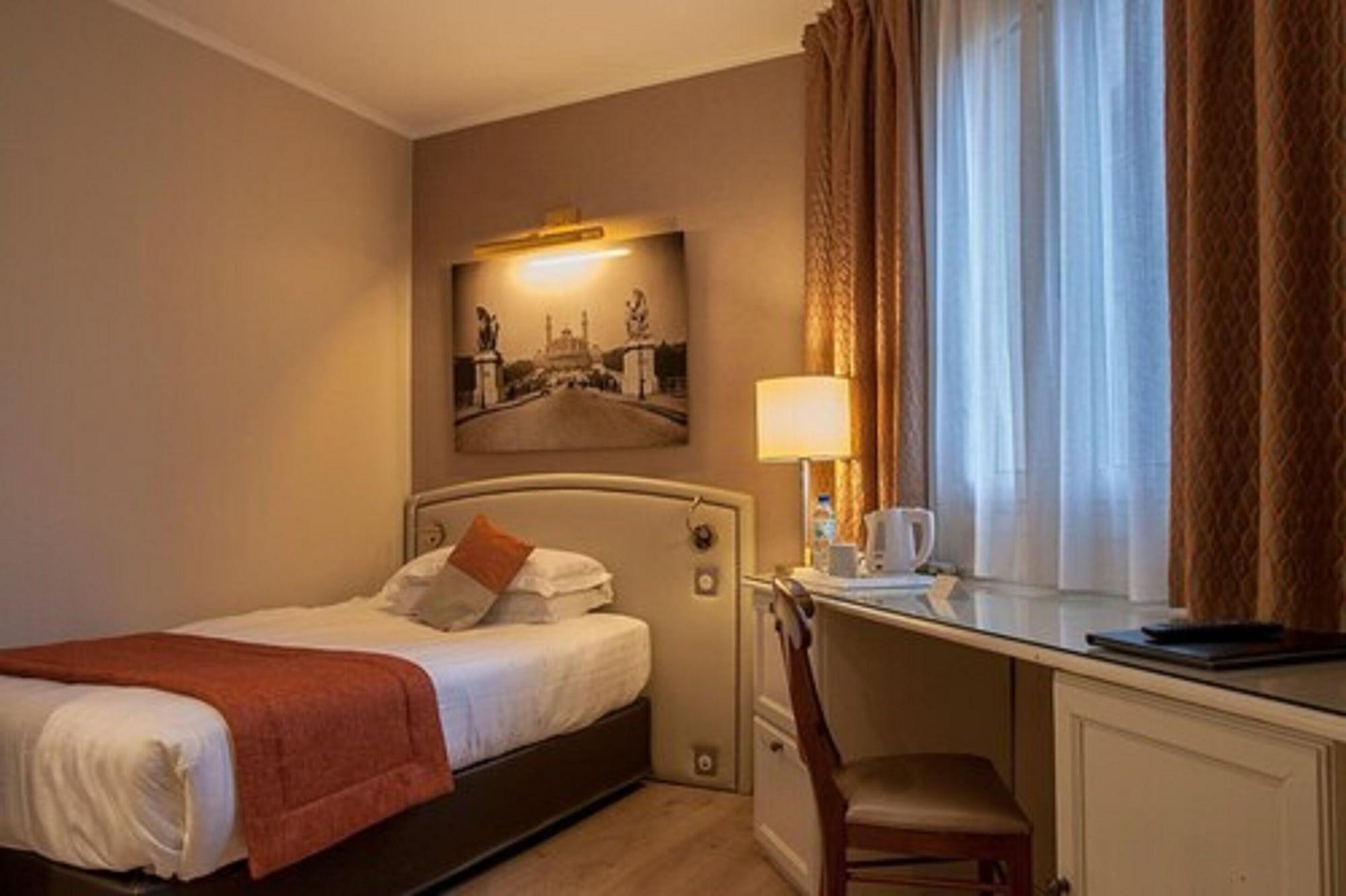 Best Western Au Trocadero Paris